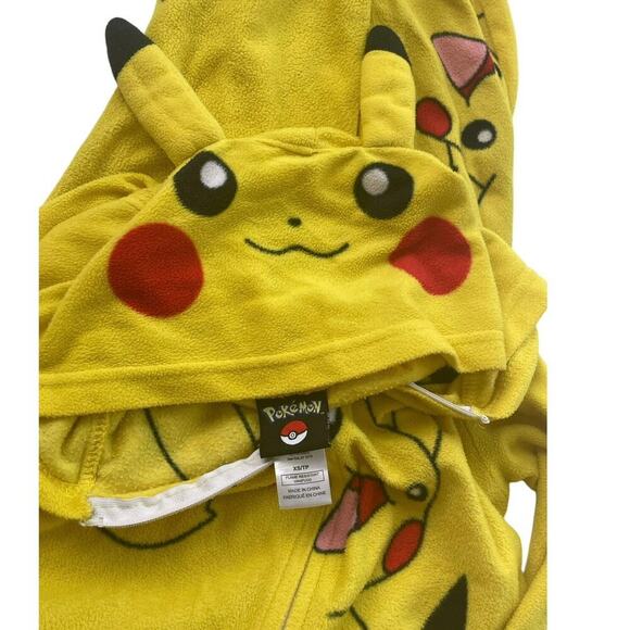 POKÉMON PIKACHU SLEEPWEAR HOODED ROMPER ZIP UP SIZE XS KIDS OFFICIAL KAWAII - Picture 6 of 11